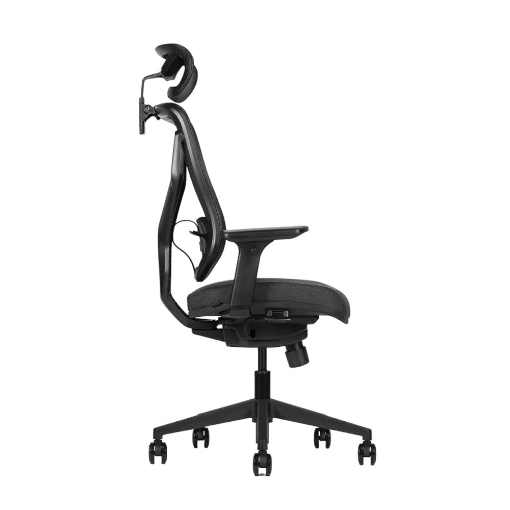 E-Form Chair with Headrest