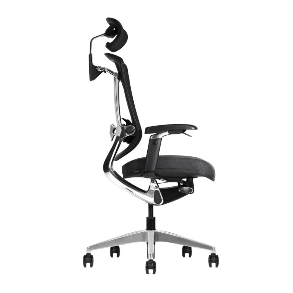 M-Form Chair with Headrest